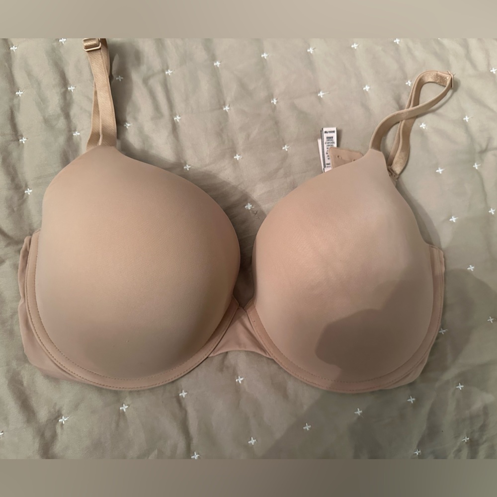 Tshirt push up (actual size 36DDD)
